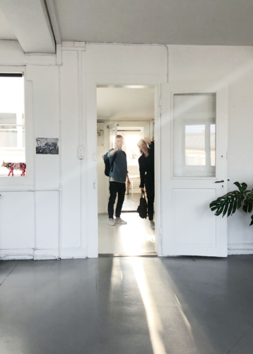 Unknown ist ein Schweizer Design Studio an der Schnittstelle zwischen Experience Design und Branding. Als Digital Natives schaffen wir messbaren Mehrwert, der deiner Marke neue Möglichkeiten erschliesst.